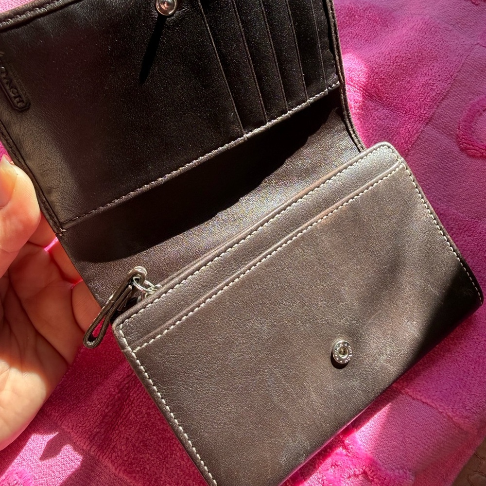 Coach chocolate brown wallet - Picture 3 of 5